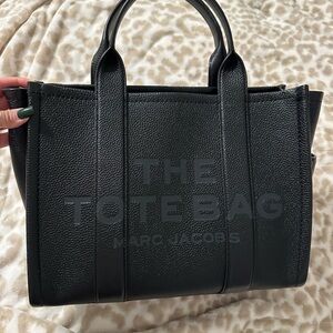 medium leather marc jacobs tote